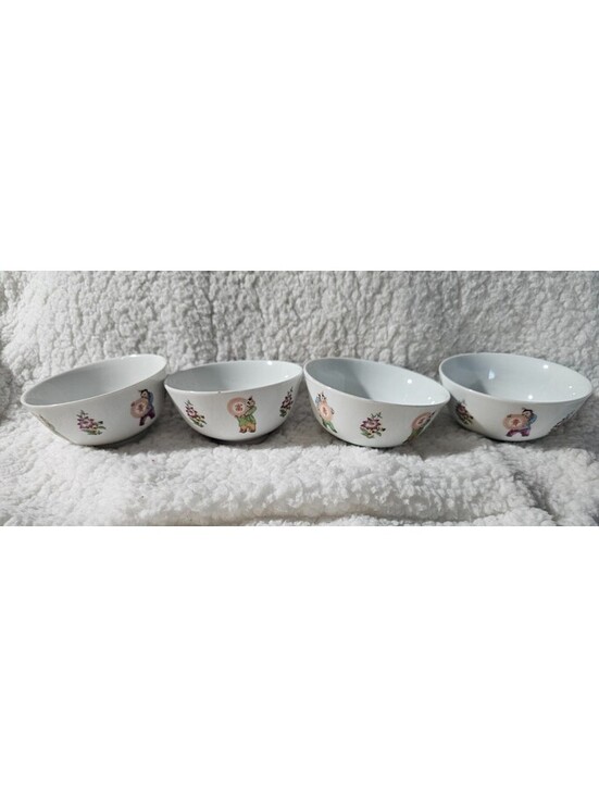 Other - (4pc) Vintage Chinese Cathay Rice Bowls Porcelain Floral Figural Asian Design